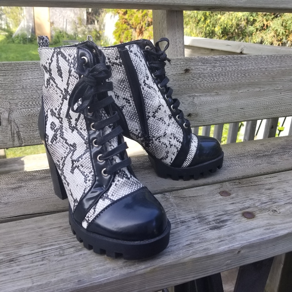 White & Black Faux Snakeskin Guess Combat Boots, Size 8